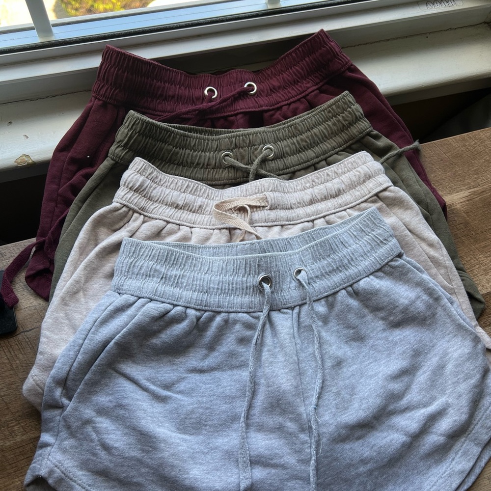 FOUR H&M Shorts